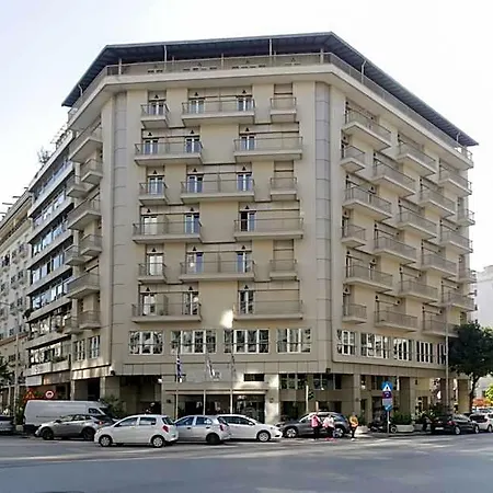 Astoria Hotel 3*