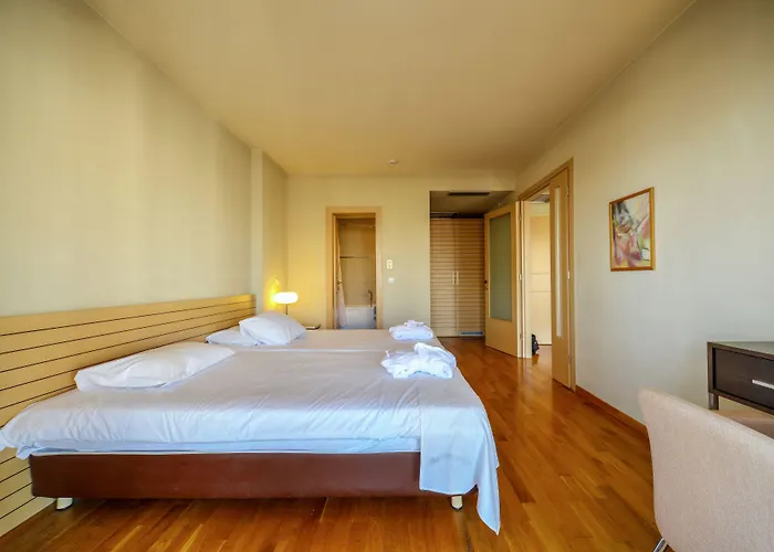 Astoria Hotel 3*