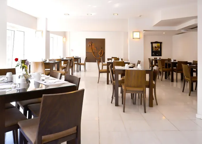 Astoria Hotel 3*