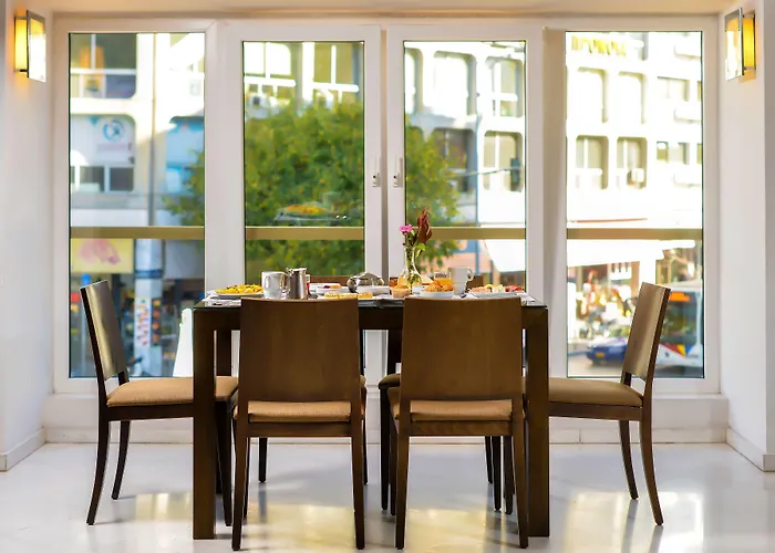 Astoria Hotel 3*